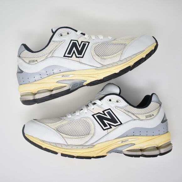 2000 New Balance 2002R thisisneverthat